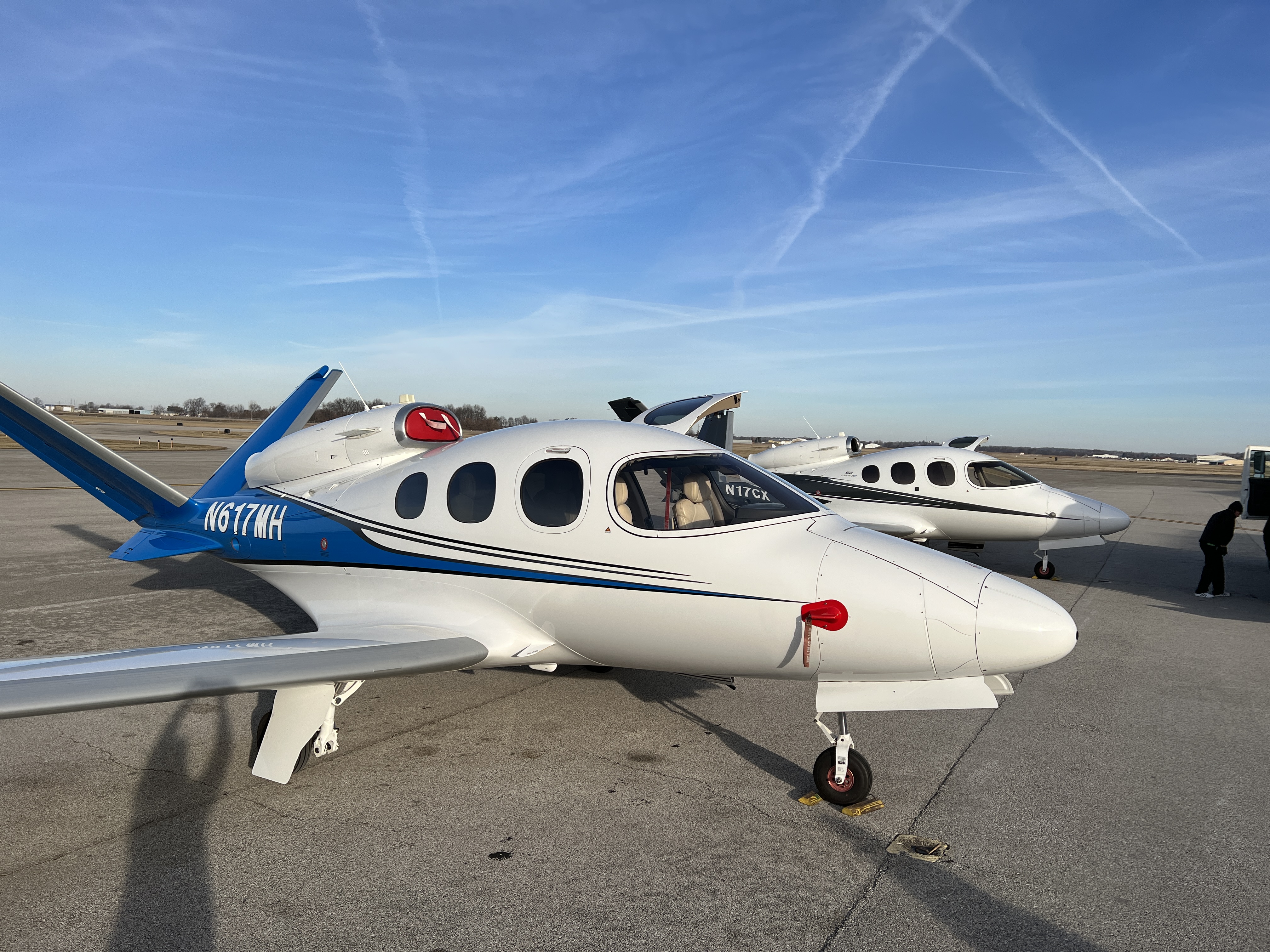 2017 CIRRUS DESIGN CORP SF50